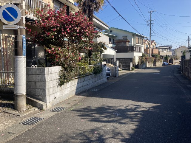 【前面道路含む現地写真】の画像