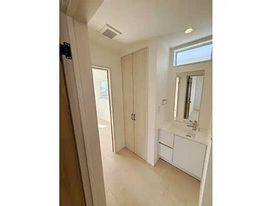 【独立洗面台】