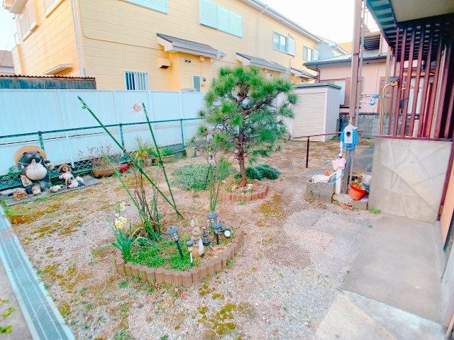 【外観】 | 〇●平塚市御殿1丁目 売地●〇 | ガーデニング、お子様のプールやドッグランなど用途様々な広々とした陽当たりの良い南庭。