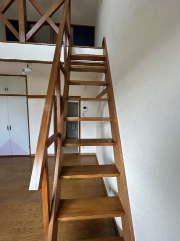 ロッヂ・福田の居間・リビング|こちらのリビングで趣味の時間をお楽しみください