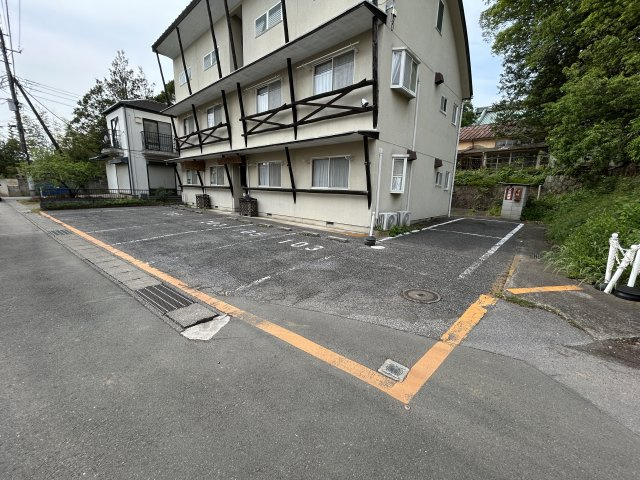 ロッヂ・福田の駐車場|駐車場完備です