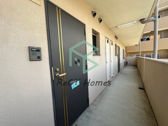 姫路市栗山町の賃貸マンションの玄関