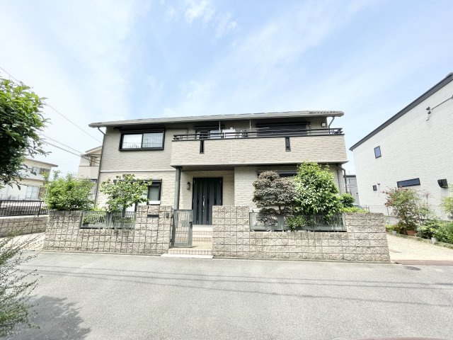 寝屋川市国松町　中古一戸建て