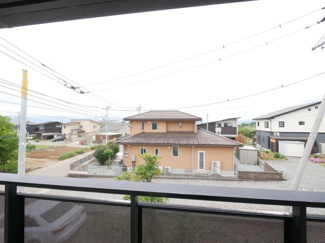 【展望】 | バルコニーから南側を望む　写真では見えておりませんが、富士山バッチリ綺麗に望めます。