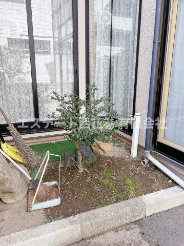 花巻市若葉町一丁目　土地建物の庭