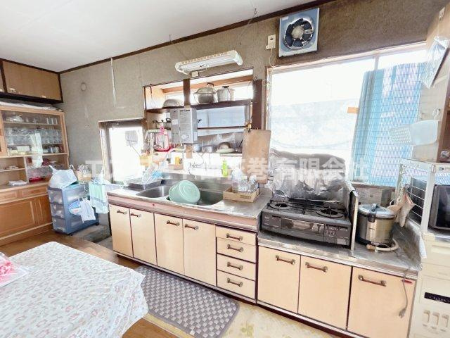 花巻市若葉町一丁目　土地建物のキッチン