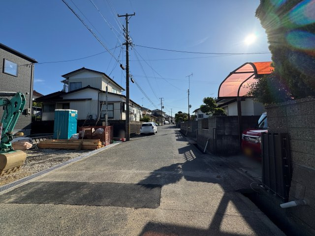 新築戸建・建売　郷ケ丘2丁目1期　Livele Garden　全2棟の前面道路含む現地写真