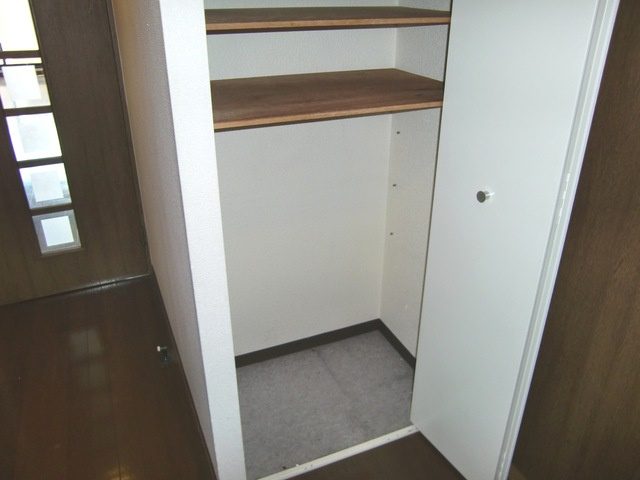 ライオンズマンション灘南の収納