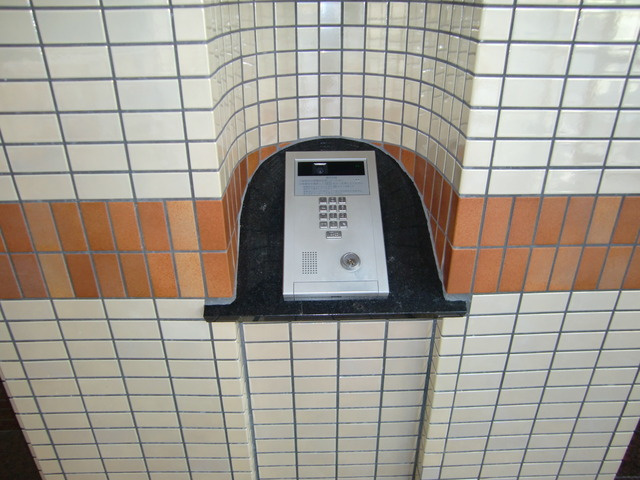 ライオンズマンション灘南のセキュリティ|オートロック