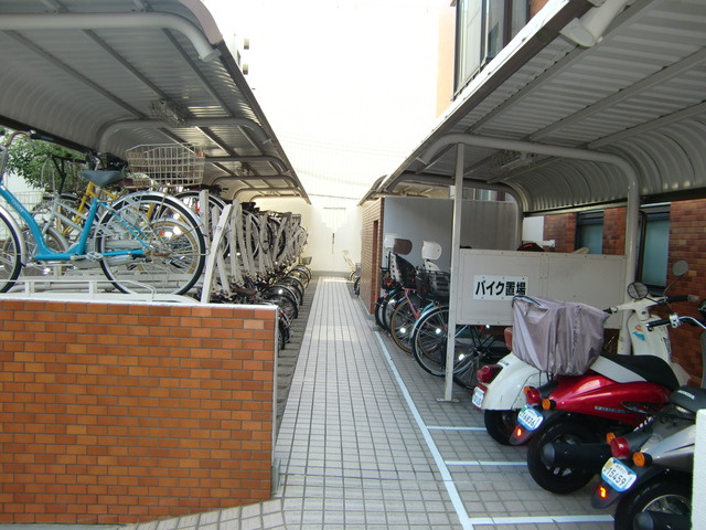 ライオンズマンション灘南のその他共用部分|駐輪場