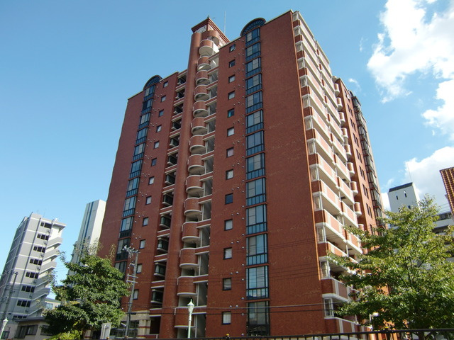 ライオンズマンション灘南の外観