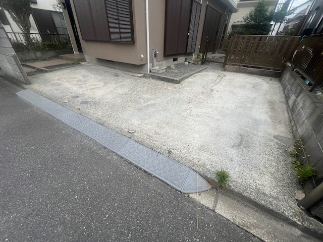 【駐車場】 | 藤沢市下土棚　戸建て | 駐車場に車を止められます