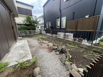 【庭】 | 藤沢市下土棚　戸建て | 簡単な家庭菜園も楽しめるお庭です