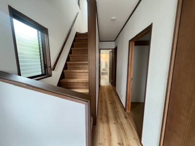 【内装】 | 藤沢市下土棚　戸建て | 明るい色調の室内です