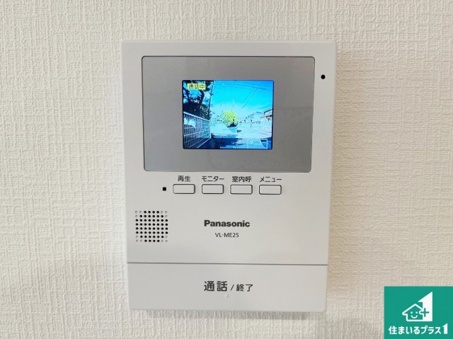 神戸市西区狩場台　第26期　新築一戸建ての防犯設備|カラーモニターインターホン！声だけでなく来訪者の姿や顔がモニターで確認できるので、小さなお子様がいらっしゃるご家庭でも安心できます！