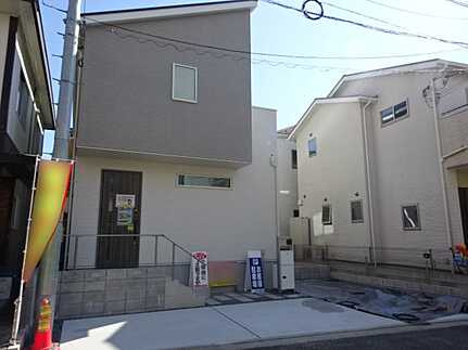 五日市中央2丁目の前面道路含む現地写真