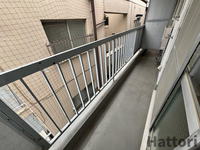 栄穂マンションのバルコニー