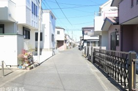 ◆リフォーム済◆中田南４丁目 中古戸建 3280万円の前面道路含む現地写真