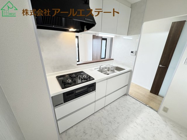 ネオハイツ姫路アメティ228　山陽電鉄「西飾磨駅」徒歩15分のキッチン