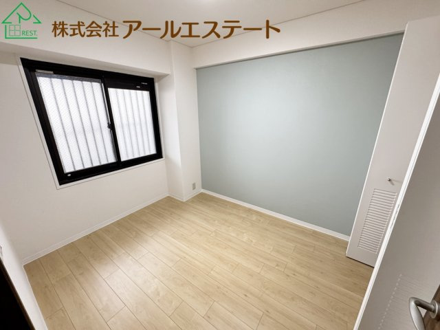 ネオハイツ姫路アメティ228　山陽電鉄「西飾磨駅」徒歩15分の洋室