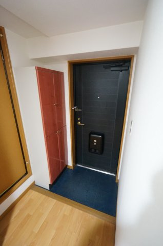 ゼファーシャン・ティオン蘇我壱番館の玄関|ご見学・ご契約時の送迎可能！
※すべて同タイプのお写真です