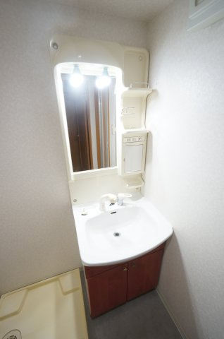 ゼファーシャン・ティオン蘇我壱番館の洗面所|オンライン対能応可！