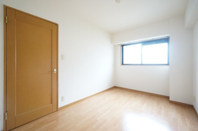 ゼファーシャン・ティオン蘇我壱番館の洋室|詳細、ご不明点等、お気軽にご連絡ください！
※すべて同タイプのお写真です