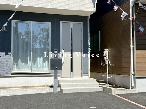 【エントランス】 | 【仲介手数料０円】相模原市南区新戸第14　新築一戸建て　2号棟　全2棟 | 相模原市南区新戸第14　新築一戸建て　全2棟
