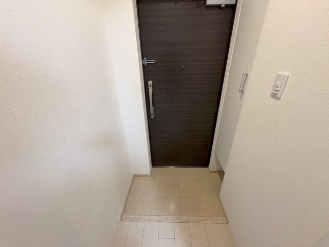 ウエンズ阿波座西の玄関