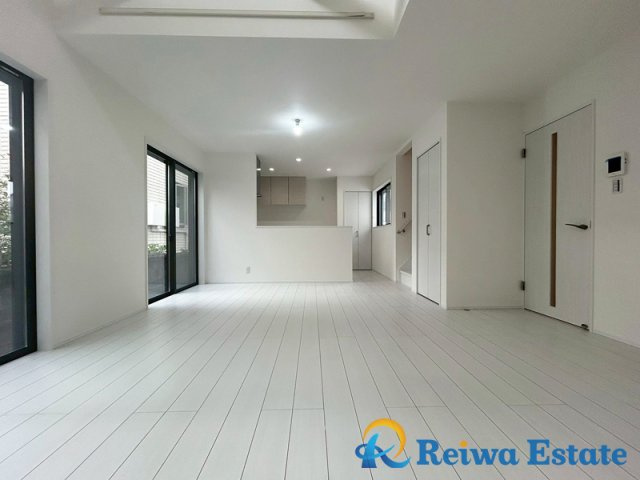 新築戸建　茅ヶ崎市赤羽根の居間・リビング