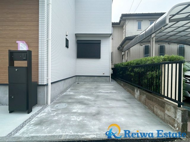 新築戸建　茅ヶ崎市赤羽根の駐車場