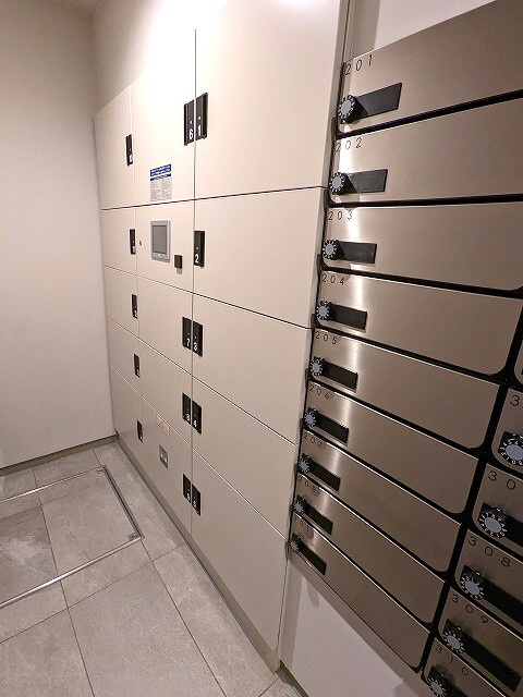 ミリアレジデンス浅草橋Ⅱの設備|宅配BOXです