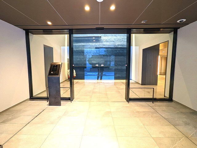 ミリアレジデンス浅草橋Ⅱの設備|瀟洒なエントランスです