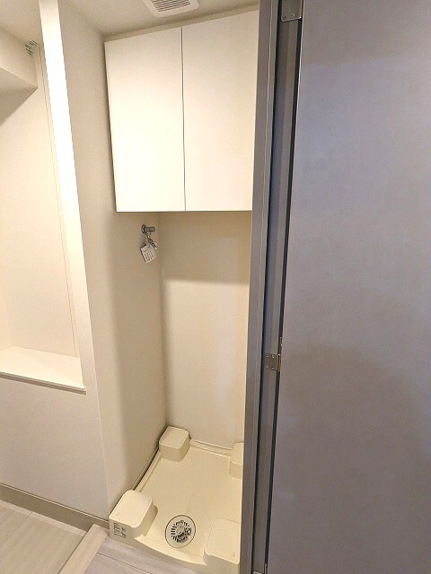 ミリアレジデンス浅草橋Ⅱの設備|排水溝のお手入れしやすい様に手前に配置し、更に足高の防水パンです