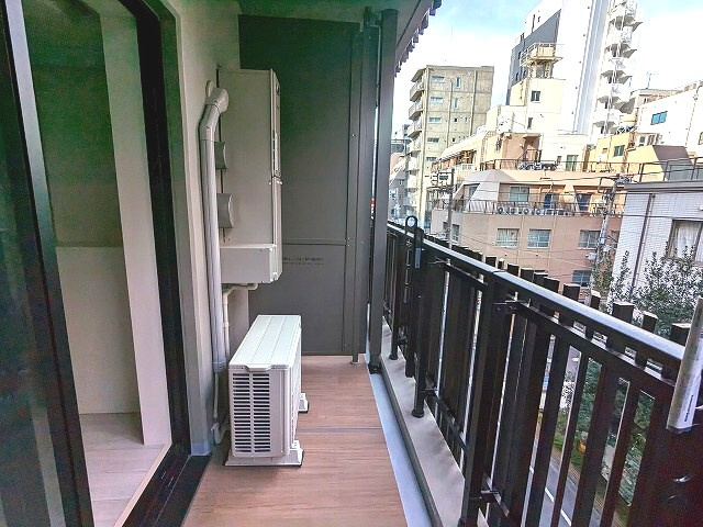 ミリアレジデンス浅草橋Ⅱの設備|バルコニーに物干し設備あります