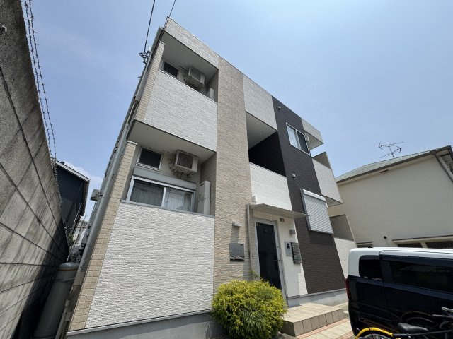 アンジュール