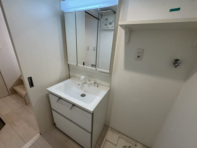 アンジュールの独立洗面台