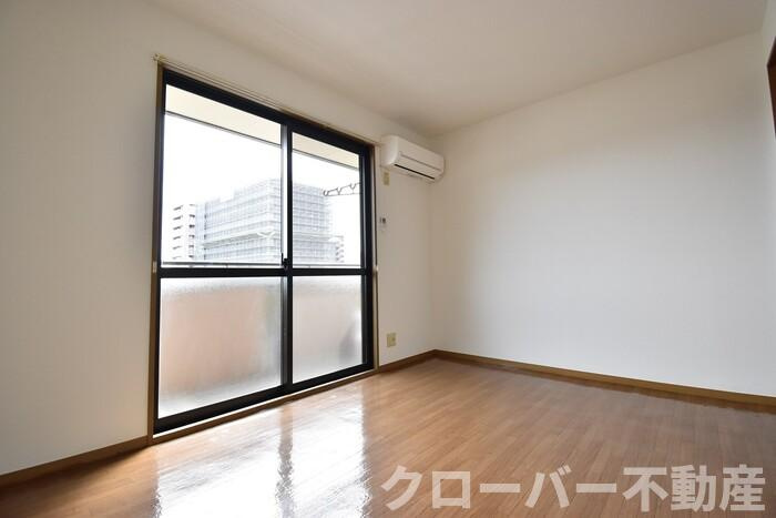 コウジィーコート前川の内装|洋室6帖