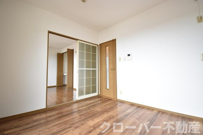 コウジィーコート前川の内装|DK6帖