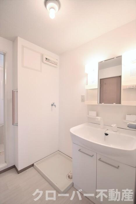 コウジィーコート前川の洗面所|室内洗濯機置き場・洗髪洗面化粧台