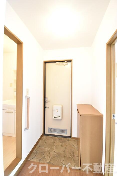 コウジィーコート前川の玄関|玄関