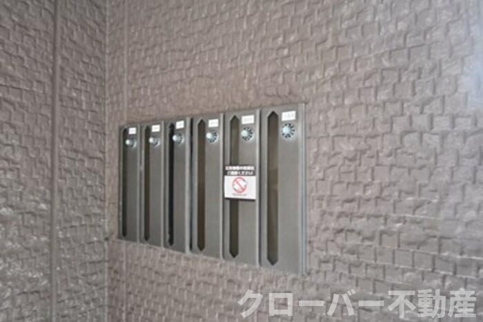 コウジィーコート前川のその他共用部分|集合ポスト