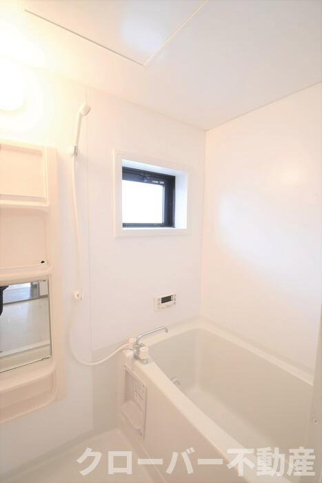 コウジィーコート前川の浴室|浴室