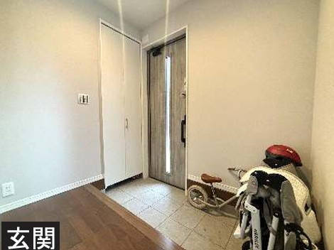 泉区中田東3丁目 中古戸建 5690万円の玄関