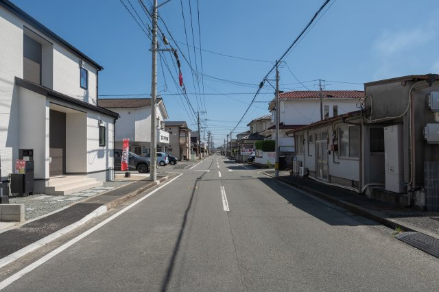 【前面道路含む現地写真】 | リナージュ熊本市東区水源23-1期　1号棟