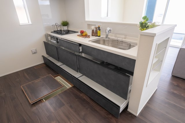 【収納】 | リナージュ熊本市東区水源23-1期　1号棟