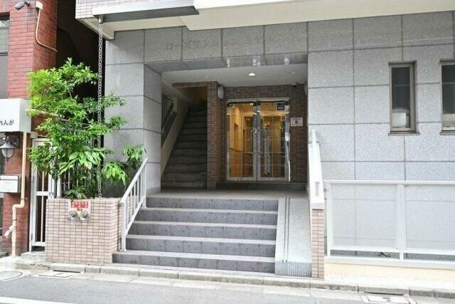 ローズマンションミヤハラの外観