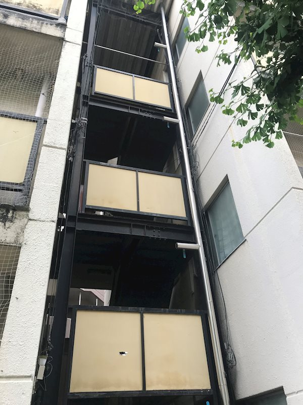 高瀬川マンションの外観