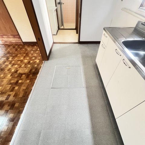 若草町４丁目１３－１８戸建のキッチン