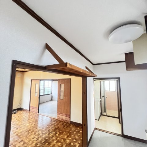 若草町４丁目１３－１８戸建の内装